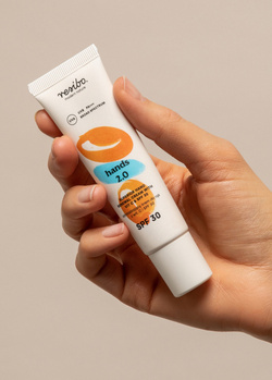 RESIBO Odmładzający krem przeciwsłoneczny do rąk z wit.  HANDS 2.0 SPF 30, 30 ml